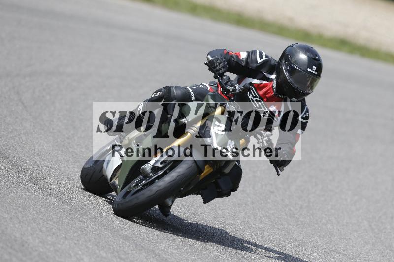 /27 12.06.2025 Ducati Schweiz Trackday Warmup  ADR/gruen-vert/28